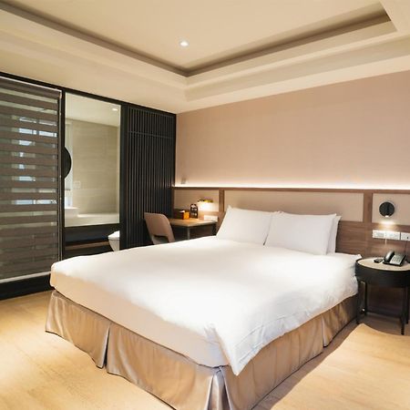 Royal Rose Hotel Zhongshan Tajpej Zewnętrze zdjęcie